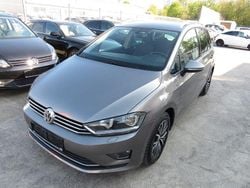 Grau Gebraucht 2016 VW Golf Sportsvan Allstar Van / Kleinbus | 10.400 € (Fairer Preis)