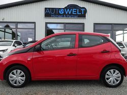 Rot Gebraucht 2018 Toyota Aygo Kleinwagen | 7.990 € (Fairer Preis)