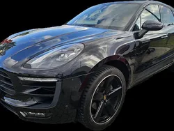 Schwarz Gebraucht 2017 Porsche Macan SUV | 46.500 € (Teuer)