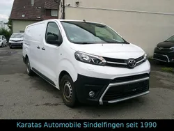 Weiß Gebraucht 2022 Toyota Proace Van | 13.680 €