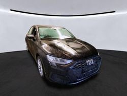 Mythosschwarz metallic Gebraucht 2021 Audi A3 Ambiente Limousine | 17.900 € (Guter Preis)