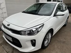 Weiß Gebraucht 2019 Kia Rio DREAM-TEAM Edition Limousine | 10.200 € (Fairer Preis)