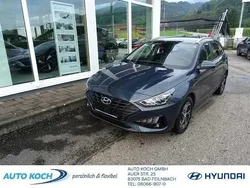 Blau (teal blue / met) Gebraucht 2024 Hyundai i30 Pure Kombi | 20.990 € (Fairer Preis)