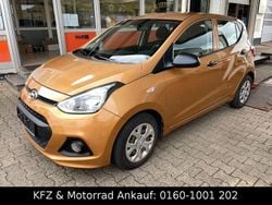Orange Gebraucht 2016 Hyundai i10 Classic Kleinwagen | 7.480 € (Etwas zu teuer)
