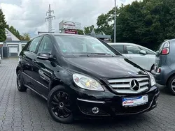 Nachtschwarz Gebraucht 2010 Mercedes B180 Van / Kleinbus | 6.999 € (Fairer Preis)