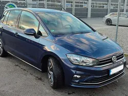 Blau Gebraucht 2018 VW Golf Sportsvan Join Van / Kleinbus | 15.400 € (Fairer Preis)
