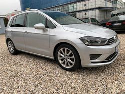 Silber Gebraucht 2017 VW Golf Sportsvan Highline Van / Kleinbus | 14.950 € (Guter Preis)