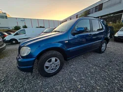 Blau Gebraucht 2002 Mercedes ML320 SUV | 5.990 € (Teuer)