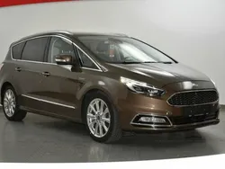 Braun Gebraucht 2017 Ford S-MAX Vignale Van / Kleinbus | 16.300 € (Fairer Preis)