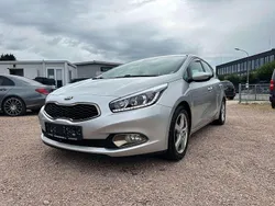 (9s) kirunasilber met. Gebraucht 2012 Kia Ceed Vision Kleinwagen | 6.950 € (Guter Preis)