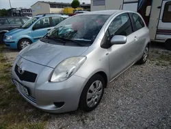 Silber Gebraucht 2006 Toyota Yaris Sol Kleinwagen | 3.900 € (Fairer Preis)