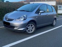 Silber Gebraucht 2005 Honda Jazz Cool Kleinwagen | 2.700 € (Fairer Preis)