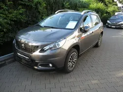 Platiniumgrau Gebraucht 2018 Peugeot 2008 SUV | 11.500 € (Etwas zu teuer)