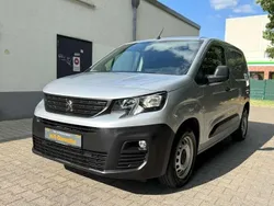 Aluminum silver Gebraucht 2019 Peugeot Rifter Premium Van / Kleinbus | 8.990 € (Fairer Preis)