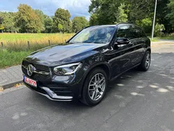 Grau Gebraucht 2020 Mercedes GLC300 AMG line SUV | 38.800 € (Fairer Preis)
