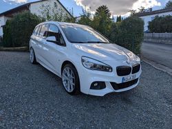 Weiß Gebraucht 2016 BMW 220 Gran Tourer M Sport Van / Kleinbus | 17.200 € (Fairer Preis)