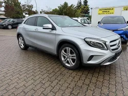 Silber Gebraucht 2016 Mercedes GLA200 SUV | 13.599 € (Fairer Preis)