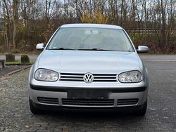 Grau Gebraucht 2001 VW Golf Limousine | 799 € (Guter Preis)