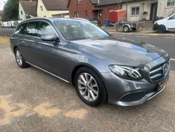 Grau Gebraucht 2019 Mercedes E200 Avantgarde Limousine | 26.880 € (Guter Preis)