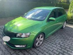Grün Gebraucht 2017 Skoda Rapid Kombi | 12.000 € (Fairer Preis)