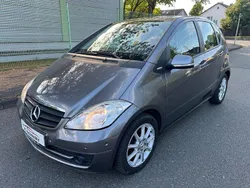 Grau Gebraucht 2009 Mercedes A180 Edition Limousine | 4.900 € (Guter Preis)