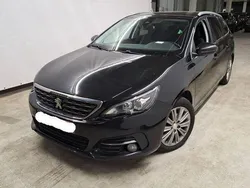 Lackierung schwarz perla nera/me Gebraucht 2020 Peugeot 308 Allure Kombi | 11.350 € (Guter Preis)