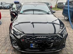 Schwarz Gebraucht 2022 Audi RS3 Sport Limousine | 55.200 € (Fairer Preis)
