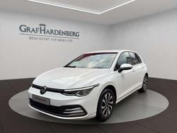 Weiß Gebraucht 2021 VW Golf VIII Active Limousine | 18.555 € (Guter Preis)