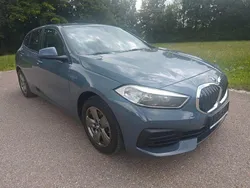 Grau Gebraucht 2020 BMW 118 Kleinwagen | 18.990 € (Fairer Preis)