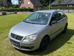 Grau Gebraucht 2009 VW Polo Limousine | 1.900 € (Fairer Preis)