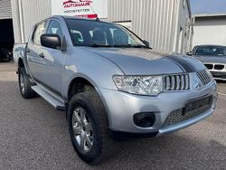 Silber Gebraucht 2010 Mitsubishi L200 Inform Abholung | 17.990 €