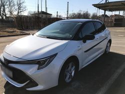 Weiß Gebraucht 2020 Toyota Corolla Hybrid Limousine | 20.500 € (Guter Preis)