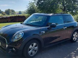Schwarz Gebraucht 2015 Mini ONE Kleinwagen | 10.000 € (Fairer Preis)