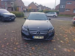 Schwarz Gebraucht 2015 Mercedes E220 Avantgarde Limousine | 13.900 € (Fairer Preis)