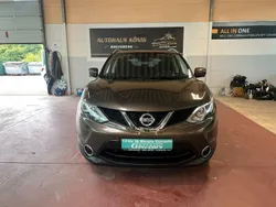 Braun Gebraucht 2017 Nissan Qashqai Acenta SUV | 10.299 € (Fairer Preis)