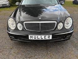 Schwarz Gebraucht 2005 Mercedes E200 Avantgarde Limousine | 6.499 € (Etwas zu teuer)