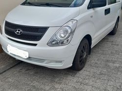 Weiß Gebraucht 2009 Hyundai H-1 Van / Kleinbus | 7.490 € (Etwas zu teuer)