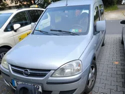 Silber Gebraucht 2006 Opel Combo Van / Kleinbus | 1.499 € (Fairer Preis)