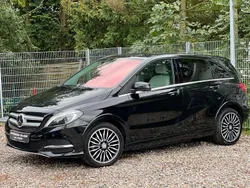 Schwarz Gebraucht 2016 Mercedes B Electric Drive Urban Van / Kleinbus | 16.541 €