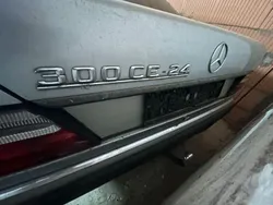 Silber Gebraucht 1989 Mercedes E300 Coupé | 4.950 €