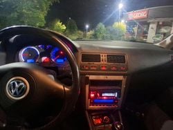 Grau Gebraucht 2002 VW Bora Limousine | 2.000 € (Fairer Preis)