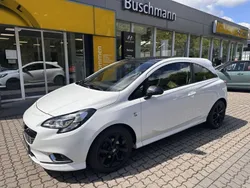 Weiß Gebraucht 2015 Opel Corsa Color Edition Kleinwagen | 8.760 € (Etwas zu teuer)