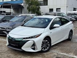 White pearl cs Gebraucht 2017 Toyota Prius Plug-in Hybrid Kleinwagen | 16.990 € (Fairer Preis)
