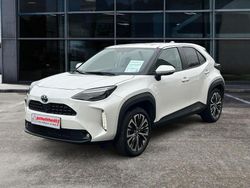 Weiß Gebraucht 2022 Toyota Yaris Cross Elegant SUV | 24.990 € (Fairer Preis)