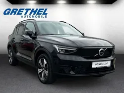 Black solid (stone) / solid (schwarz) Gebraucht 2023 Volvo XC40 Core SUV | 32.980 € (Superpreis)