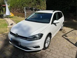 Weiß Gebraucht 2019 VW Golf VII Kombi | 12.999 € (Fairer Preis)