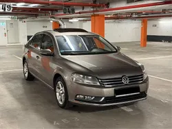 Braun Gebraucht 2011 VW Passat Highline Limousine | 4.500 € (Guter Preis)