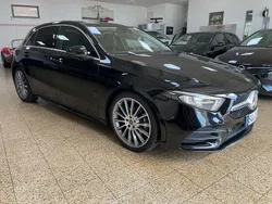 Kosmosschwarz metalliclack Gebraucht 2019 Mercedes A180 AMG Limousine | 22.990 € (Fairer Preis)