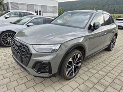 Grau Gebraucht 2023 Audi Q5 Competition SUV | 47.800 € (Teuer)