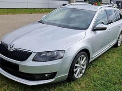Silber Gebraucht 2015 Skoda Octavia Kombi | 11.500 € (Guter Preis)